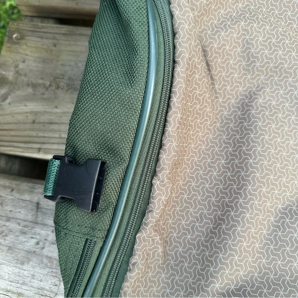 Vintage Atlantic Carry On Garment‎ Bag Suitcase Large Expandable Green